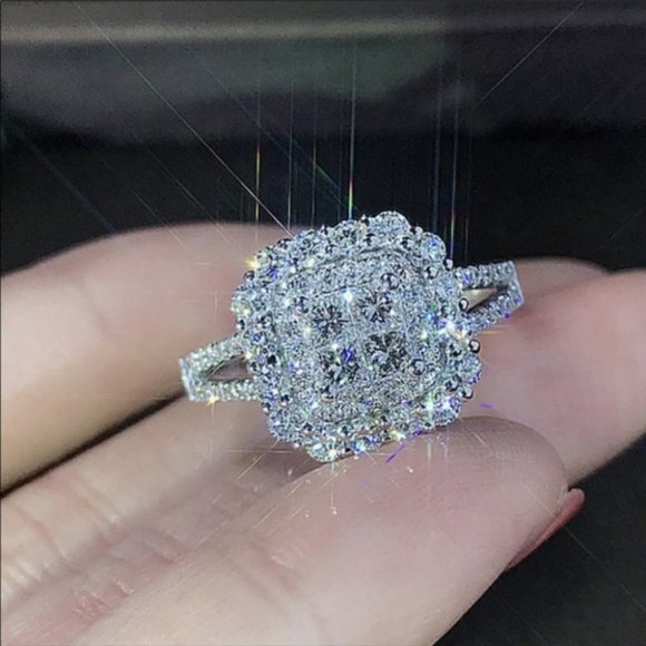 🤗 Jewelry - NEW💎925 Sterling Silver Diamond Halo Squar Ring